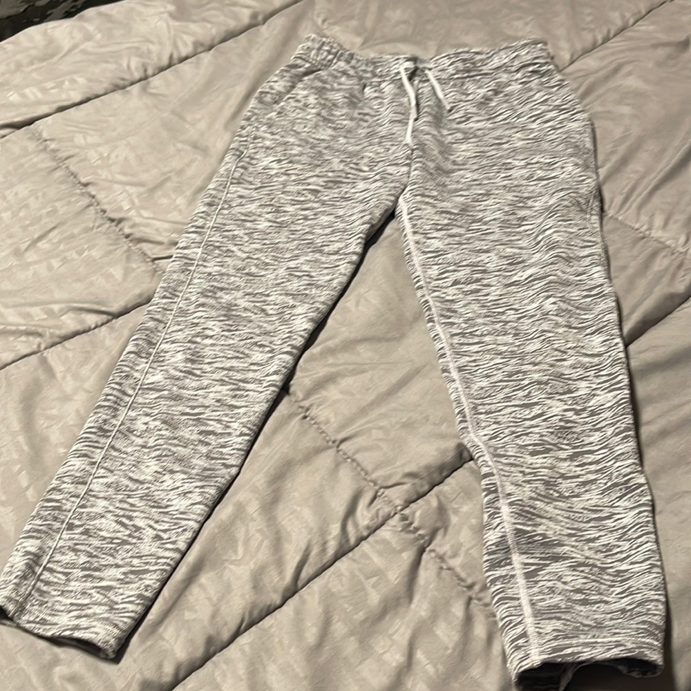 Ivivva joggers
